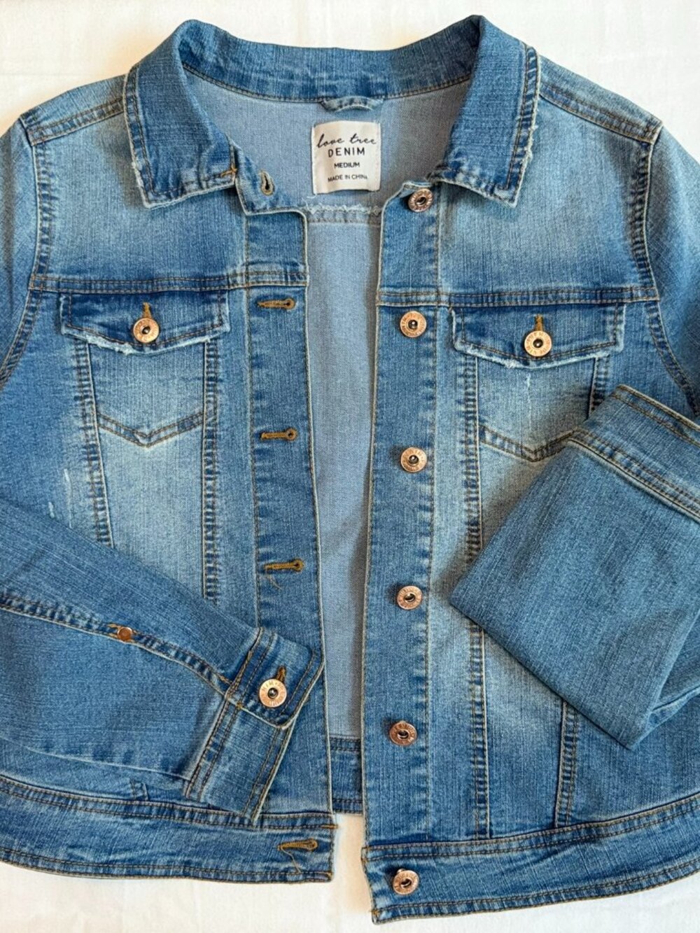 Love Tree Denim Jacket Medium Light Wash Stretch Button Front Classic Trucker